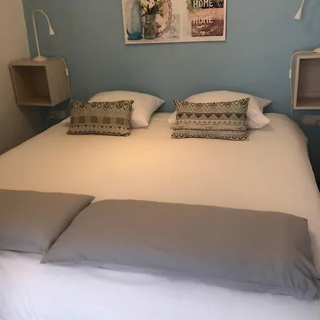 Casa De Orange Bed & Breakfast 3*